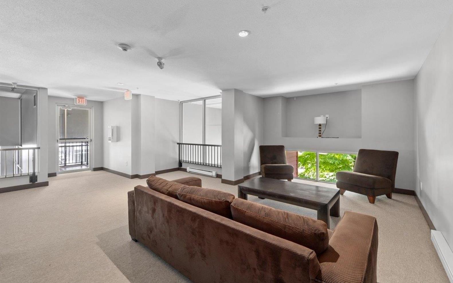 204 13339 102A Avenue, Surrey, BC - Indoor