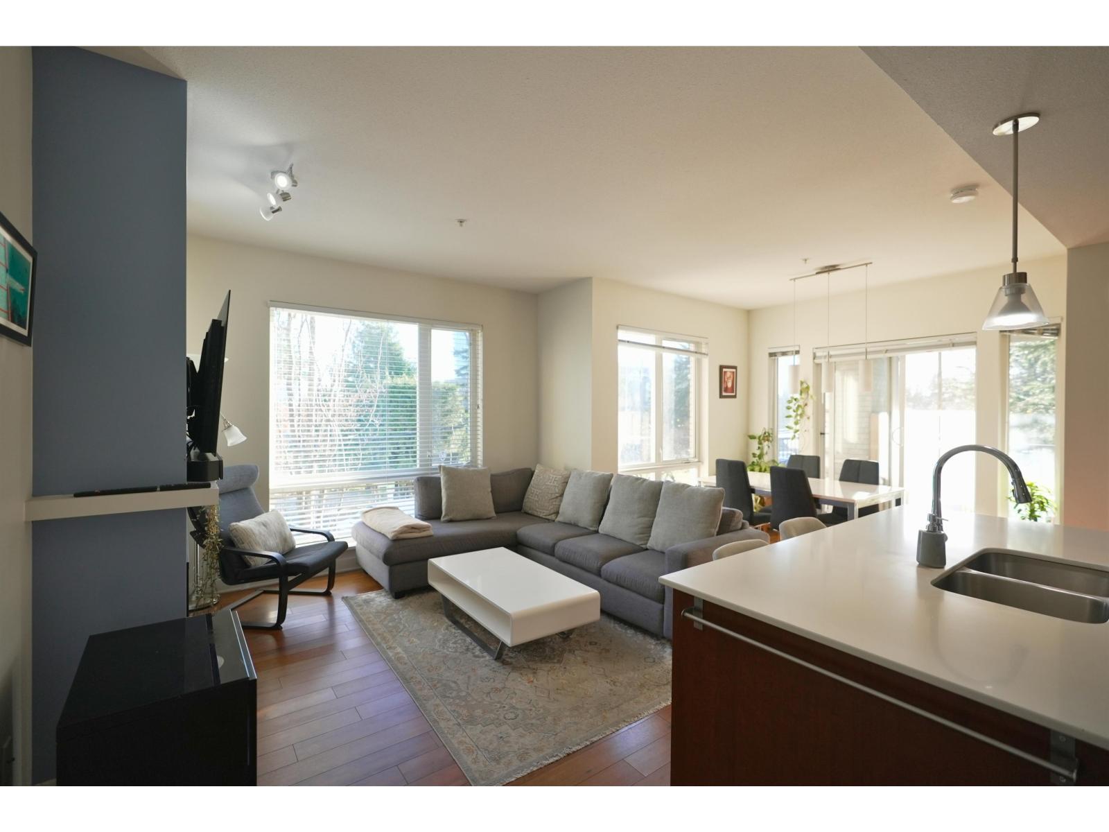 204 13339 102A Avenue, Surrey, BC - Indoor