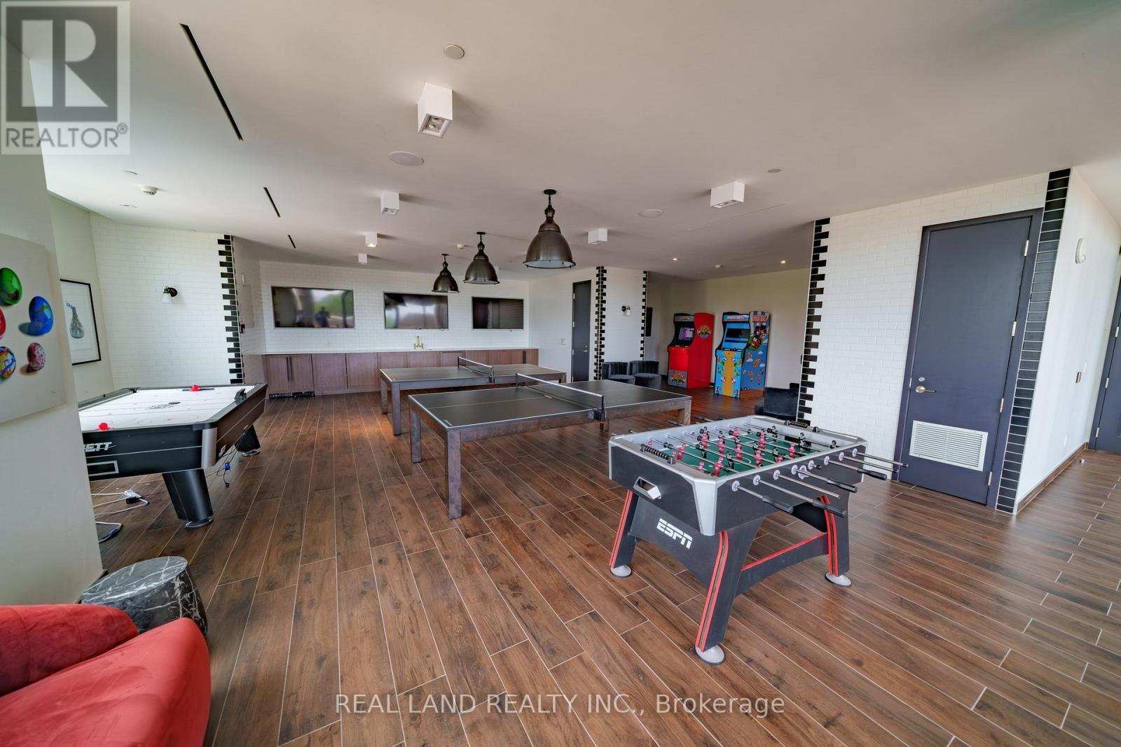 814 - 33 Helendale Avenue, Toronto, ON - Indoor