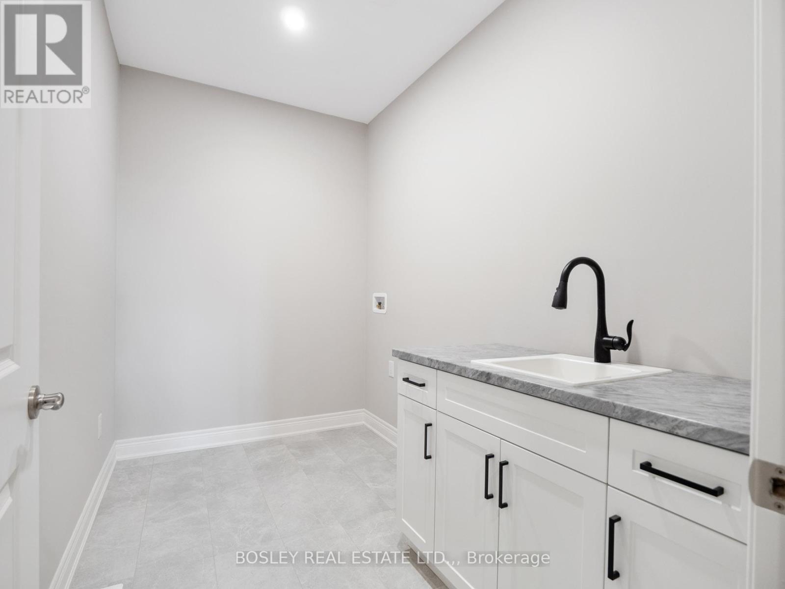 503 Royal Ridge Drive, Fort Erie (Ridgeway), ON - Indoor Photo Showing Other Room