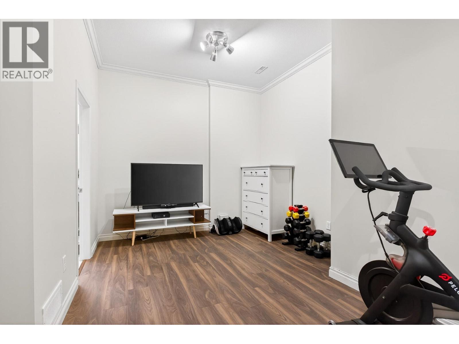 39 50 Panorama Place, Port Moody, BC - Indoor Photo Showing Gym Room