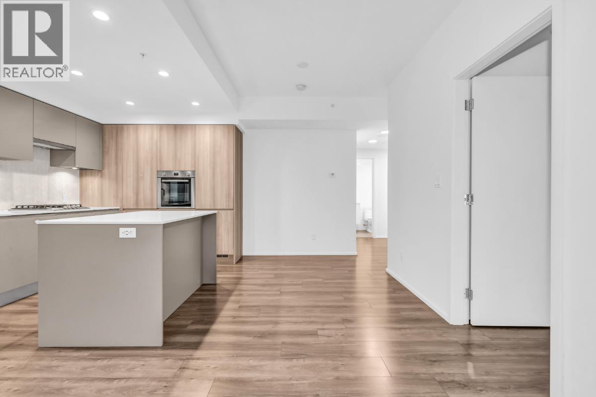 4407 3809 Evergreen Place, Burnaby, BC - Indoor Photo Showing Kitchen