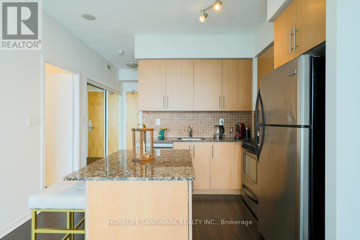 4003 - 55 Bremner Boulevard, Toronto, ON - Indoor Photo Showing Kitchen