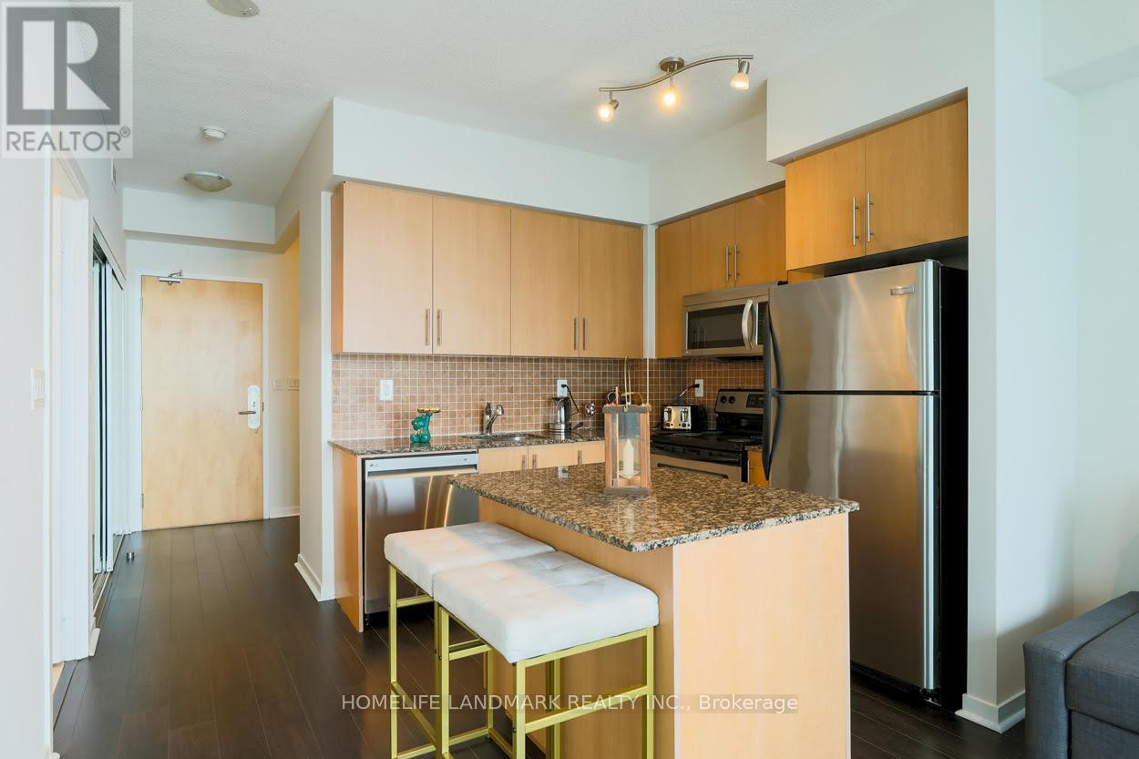 4003 - 55 Bremner Boulevard, Toronto, ON - Indoor Photo Showing Kitchen