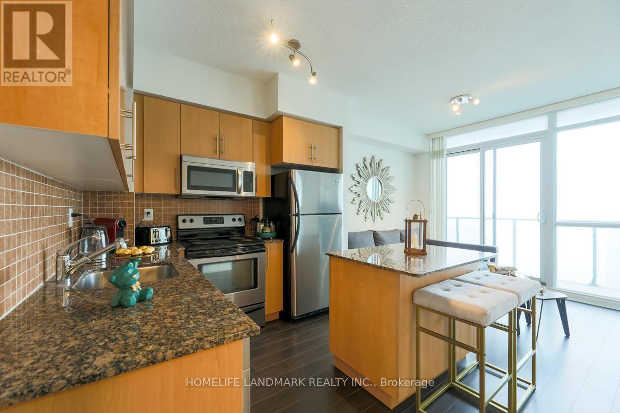 4003 - 55 Bremner Boulevard, Toronto, ON - Indoor Photo Showing Kitchen With Double Sink