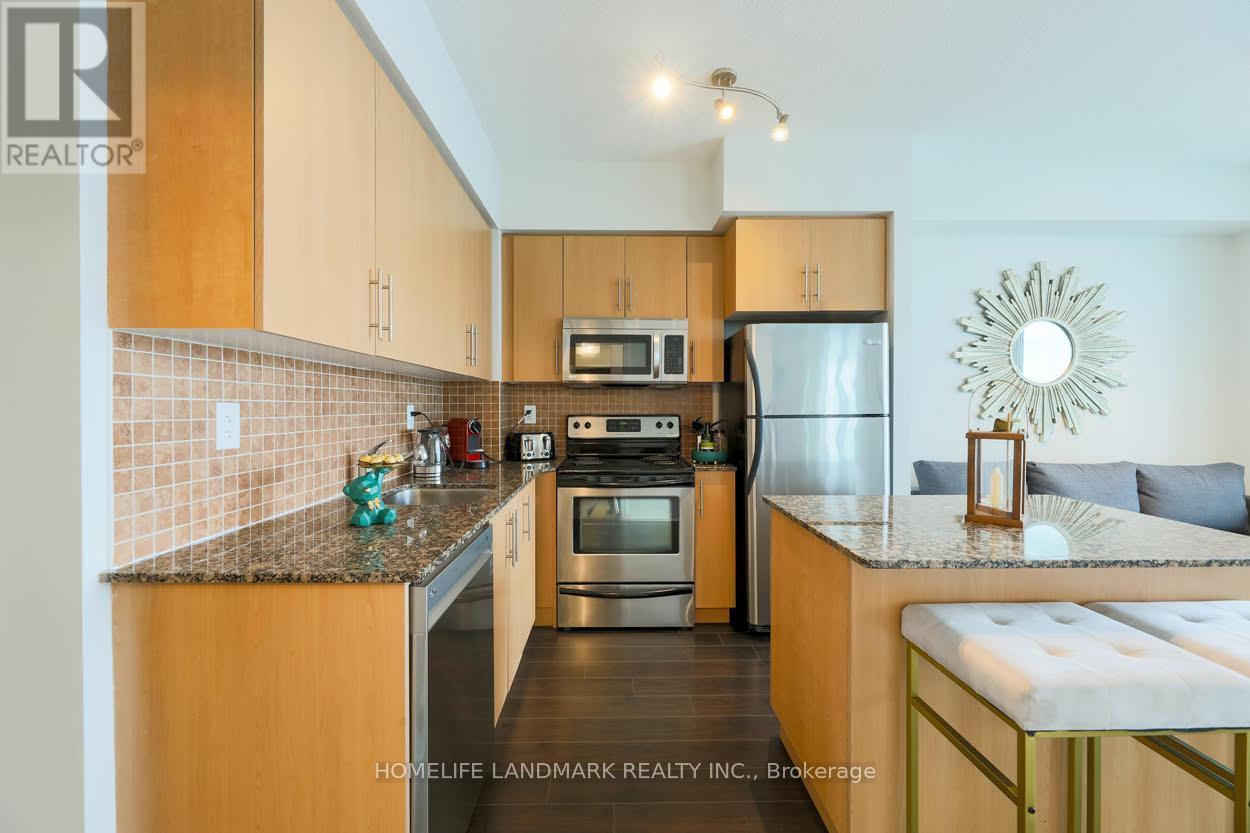 4003 - 55 Bremner Boulevard, Toronto, ON - Indoor Photo Showing Kitchen