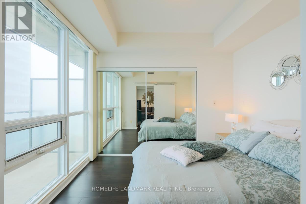 4003 - 55 Bremner Boulevard, Toronto, ON - Indoor Photo Showing Bedroom