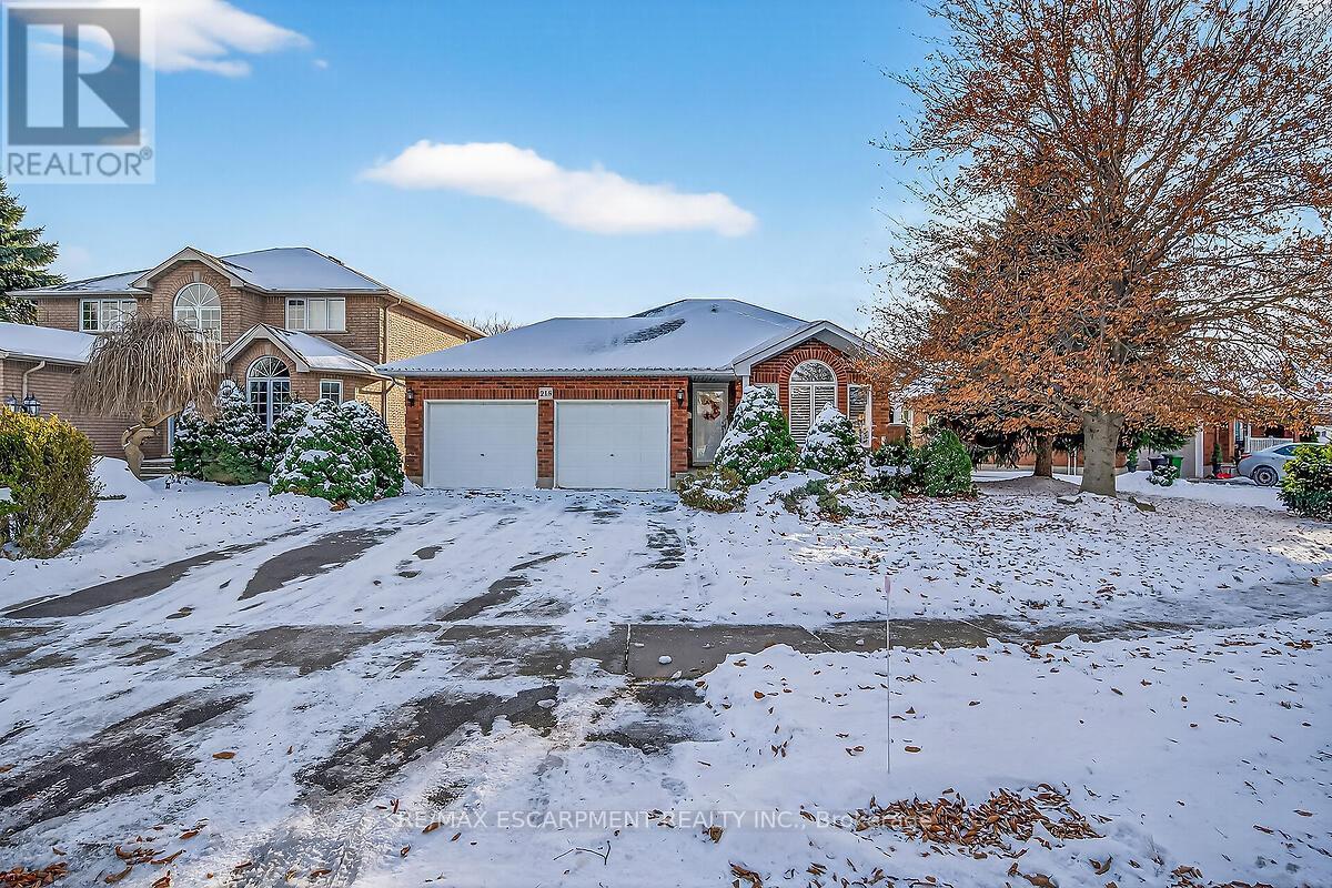 218 Portage Lane, Hamilton, ON - Outdoor