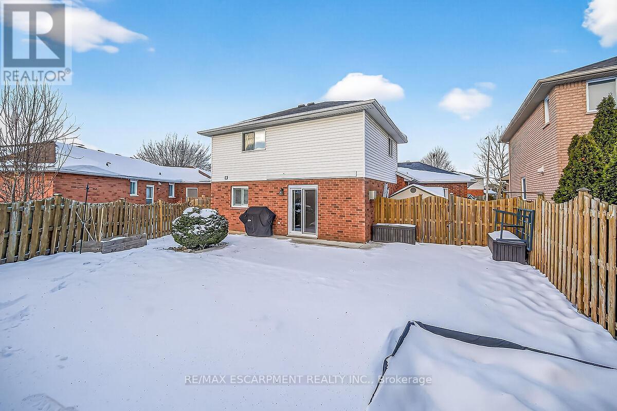 218 Portage Lane, Hamilton, ON - Outdoor