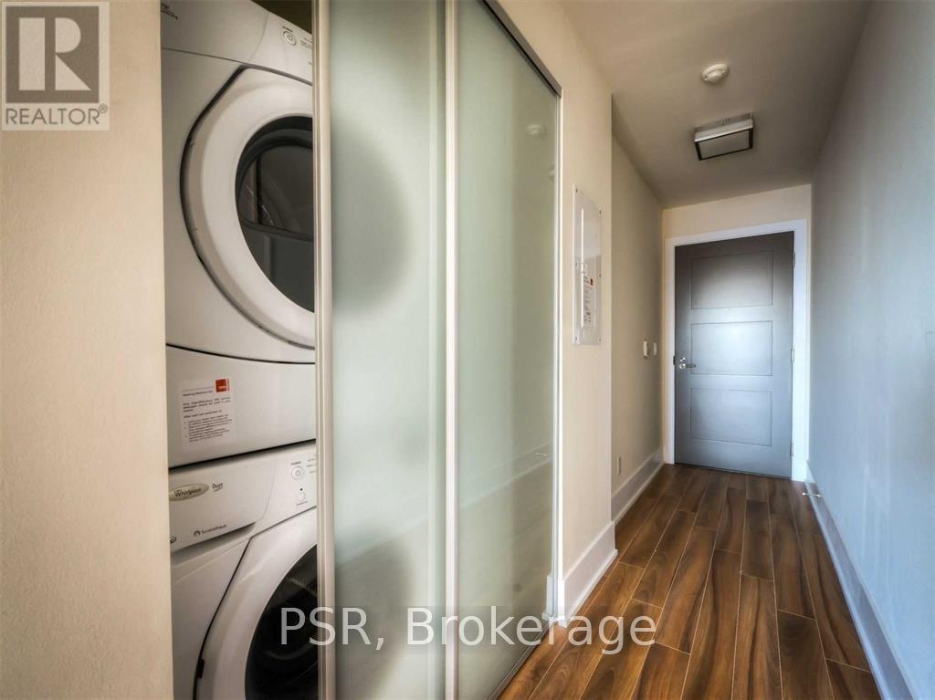 3014 - 300 Front Street W, Toronto, ON - Indoor Photo Showing Laundry Room