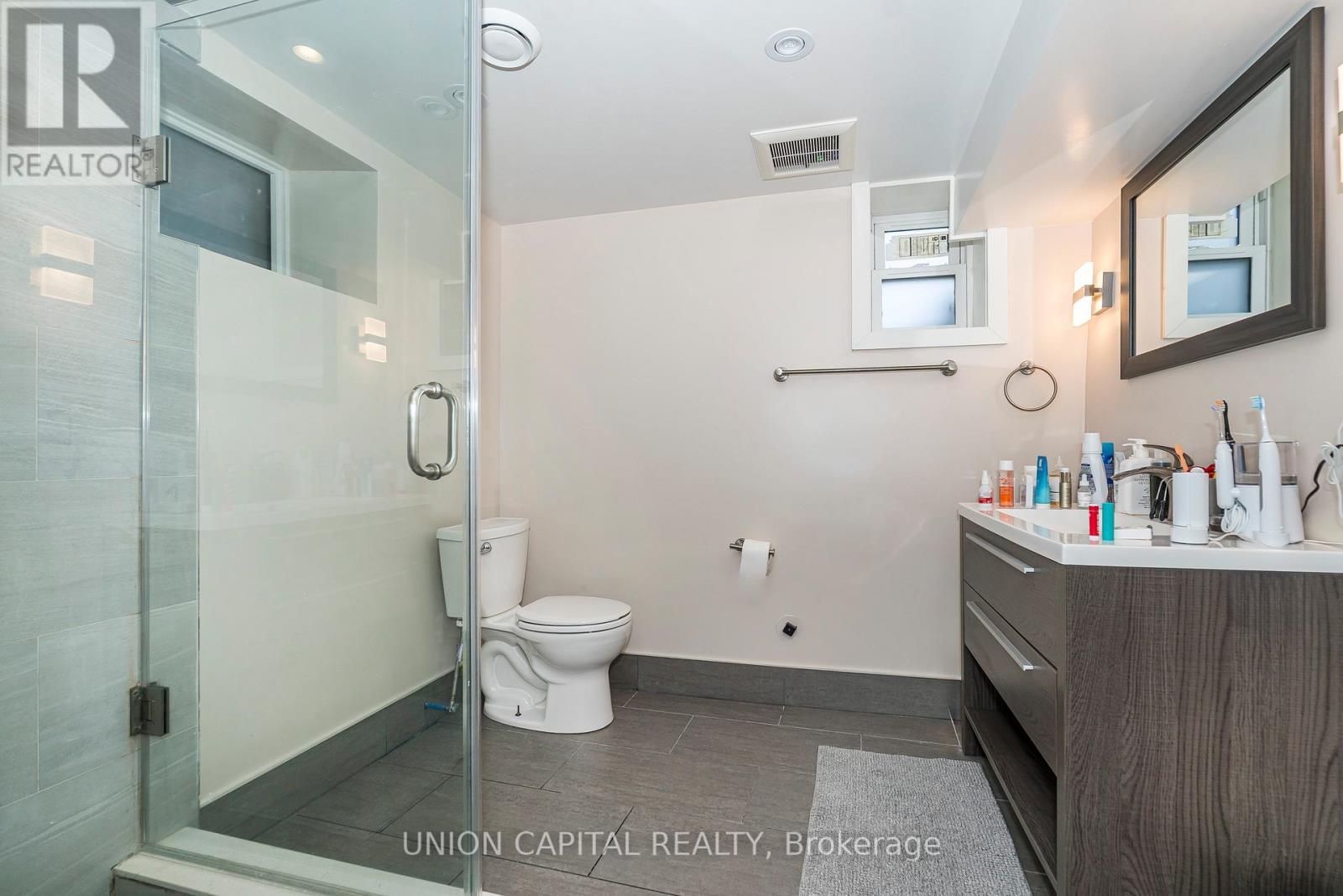 Basement - 40 Peveril Hill N, Toronto, ON - Indoor Photo Showing Bathroom