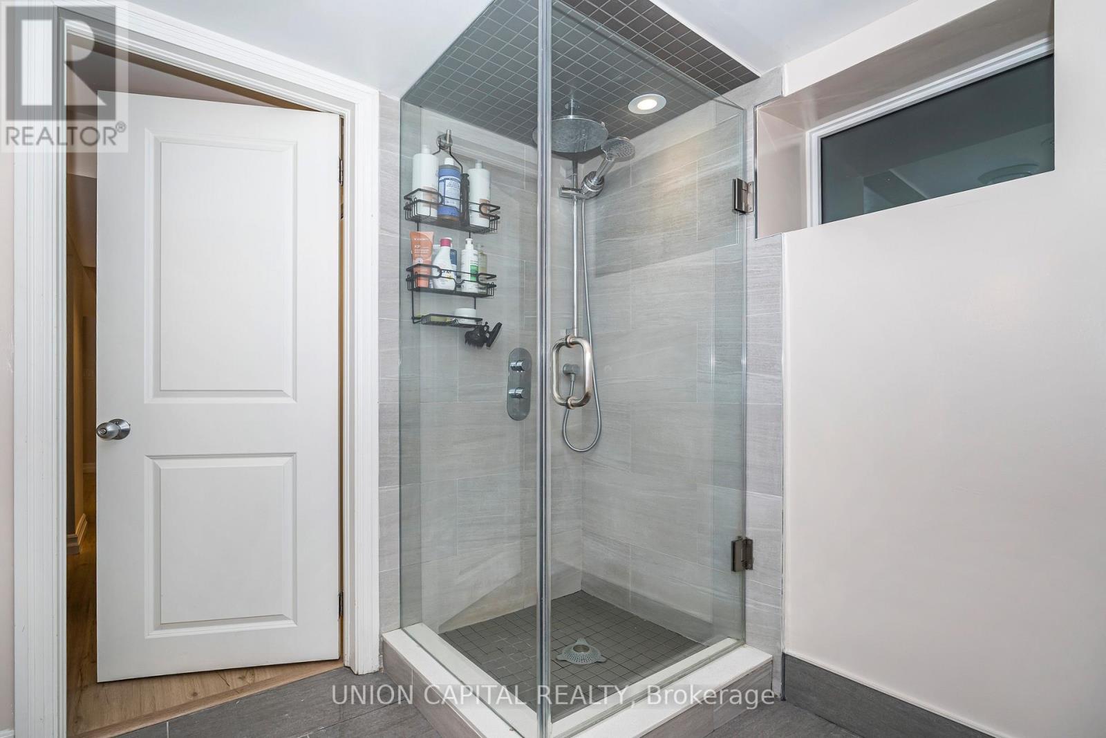 Basement - 40 Peveril Hill N, Toronto, ON - Indoor Photo Showing Bathroom