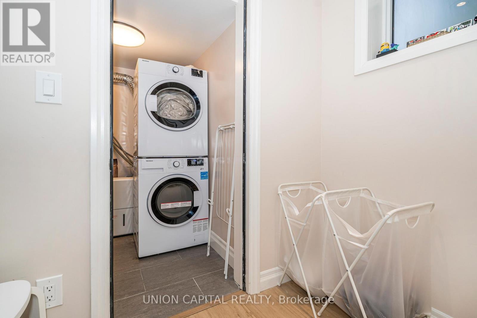 Basement - 40 Peveril Hill N, Toronto, ON - Indoor Photo Showing Laundry Room