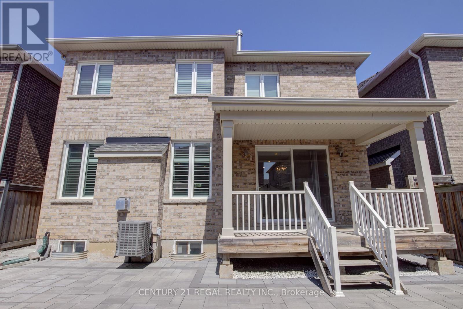 140 Cherryhurst Road, Oakville, ON - Outdoor With Facade