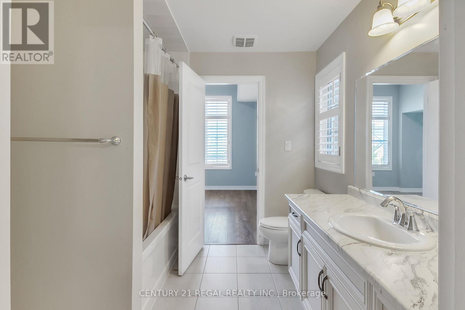 140 Cherryhurst Road, Oakville, ON - Indoor Photo Showing Bathroom
