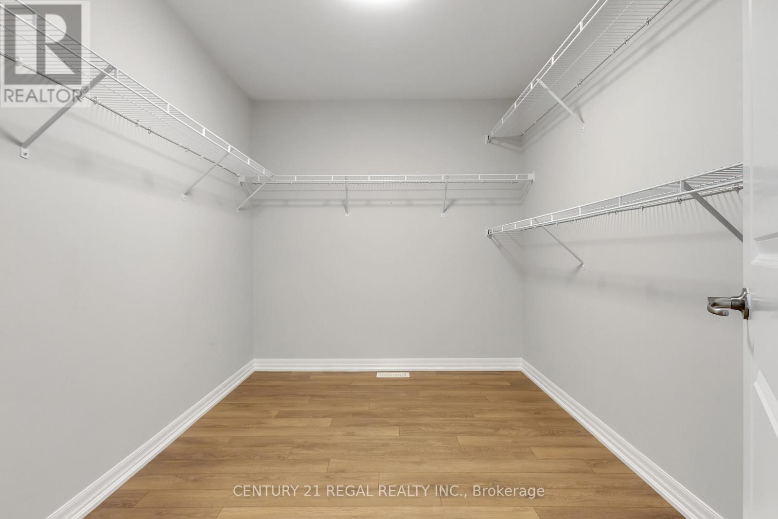 140 Cherryhurst Road, Oakville, ON - Indoor With Storage