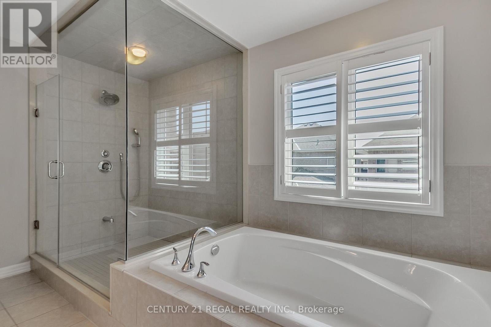 140 Cherryhurst Road, Oakville, ON - Indoor Photo Showing Bathroom
