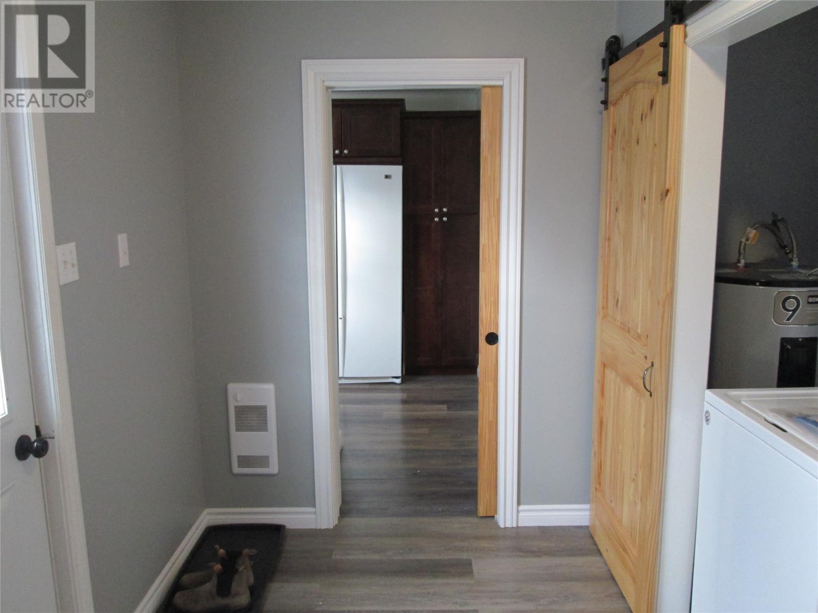 12 Bonaventure Avenue, Gambo, NL - Indoor Photo Showing Laundry Room