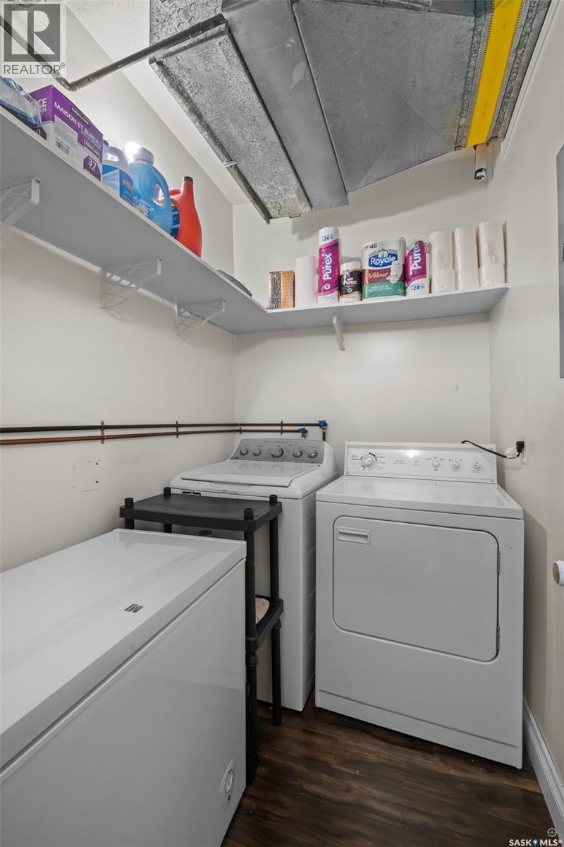 101 3590 4Th Avenue W, Prince Albert, SK - Indoor Photo Showing Laundry Room