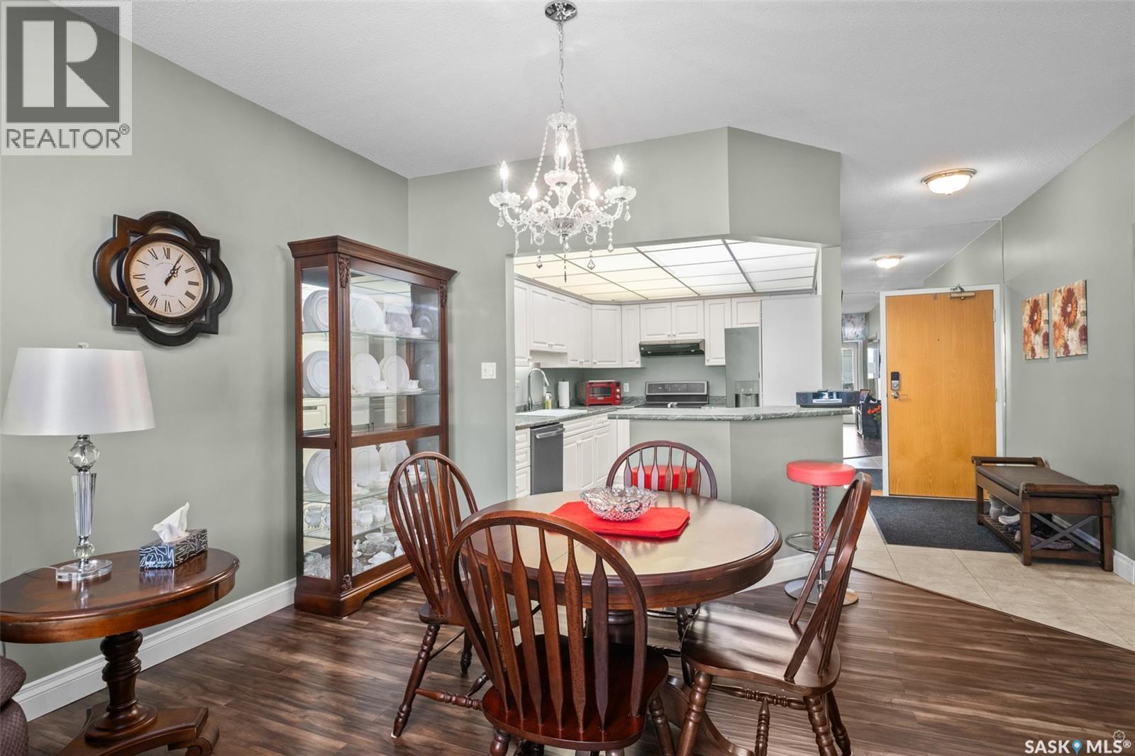 101 3590 4Th Avenue W, Prince Albert, SK - Indoor Photo Showing Dining Room