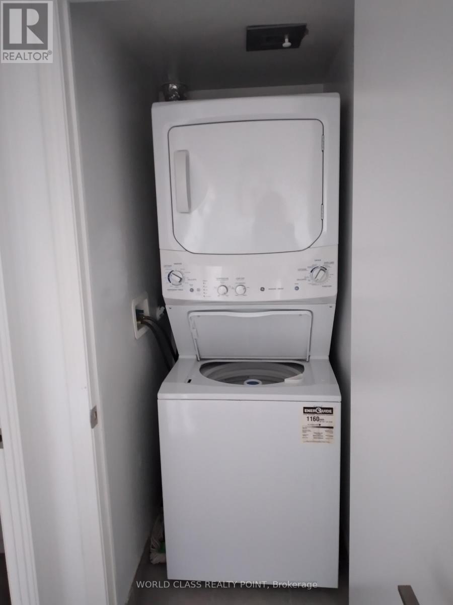 Ensuite Laundry - 1206 - 35 Saranac Boulevard, Toronto, ON - Indoor Photo Showing Laundry Room