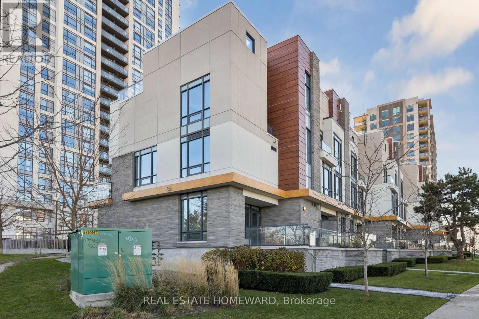 21 - 1245 Bayly Street, Pickering, ON - Outdoor With Facade