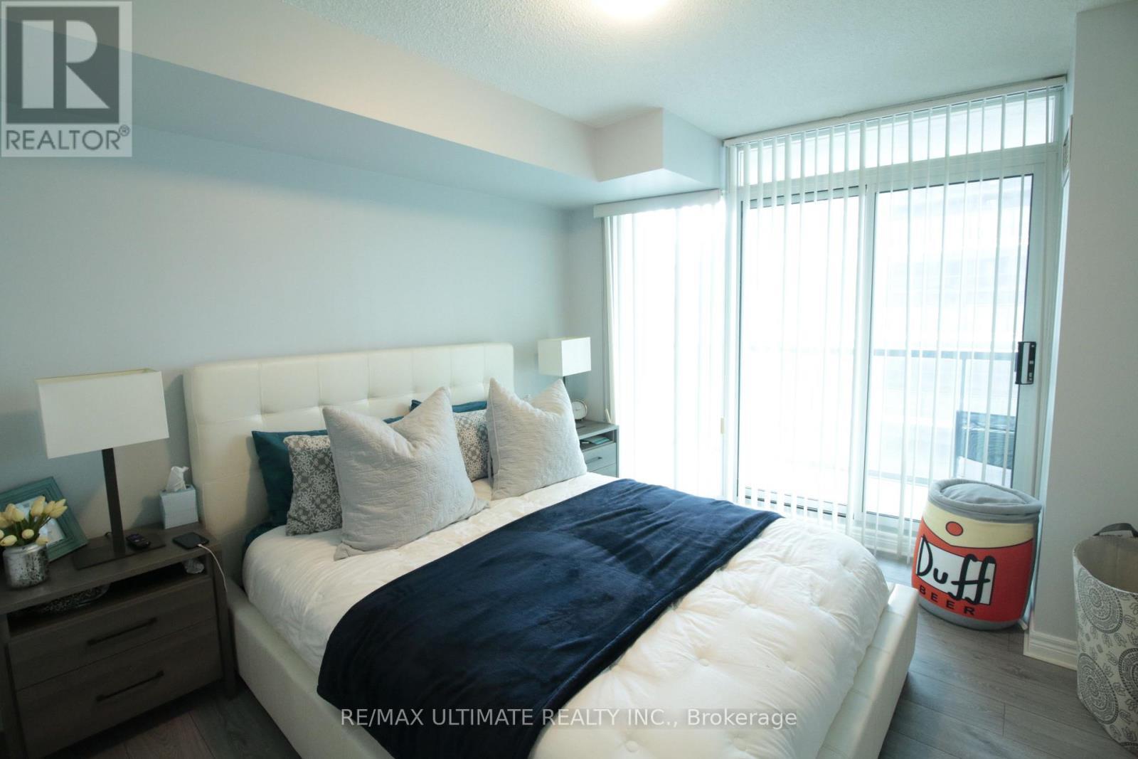 2308 - 30 Grand Trunk Crescent, Toronto, ON - Indoor Photo Showing Bedroom