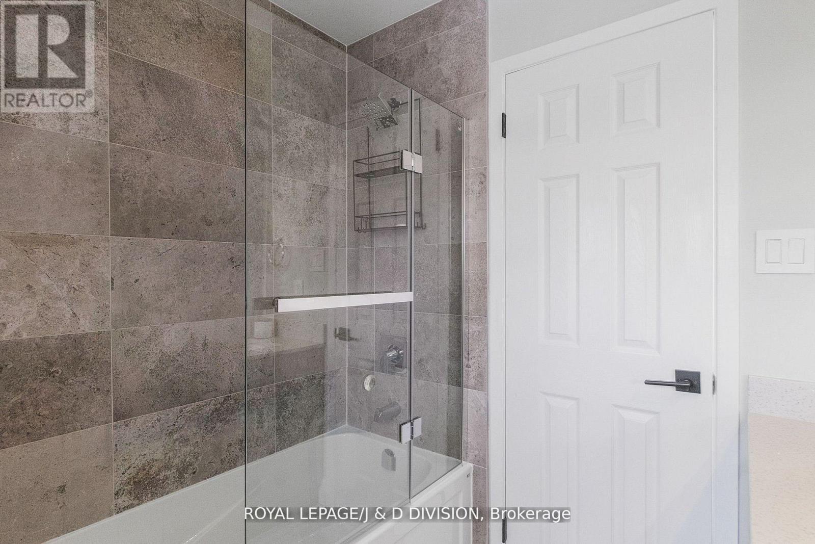 4226 Longmoor Drive, Burlington, ON - Indoor Photo Showing Bathroom
