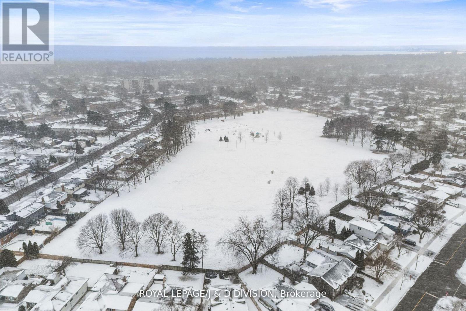 4226 Longmoor Drive, Burlington, ON - Outdoor With View