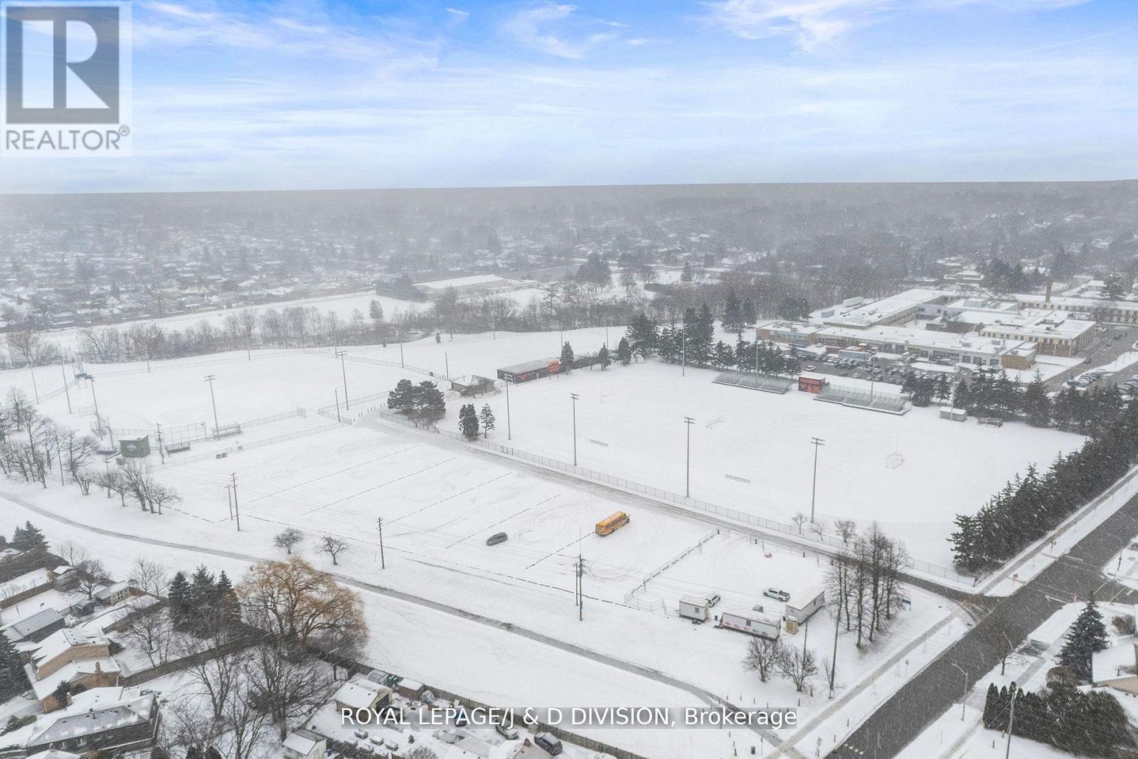 4226 Longmoor Drive, Burlington, ON - Outdoor With View