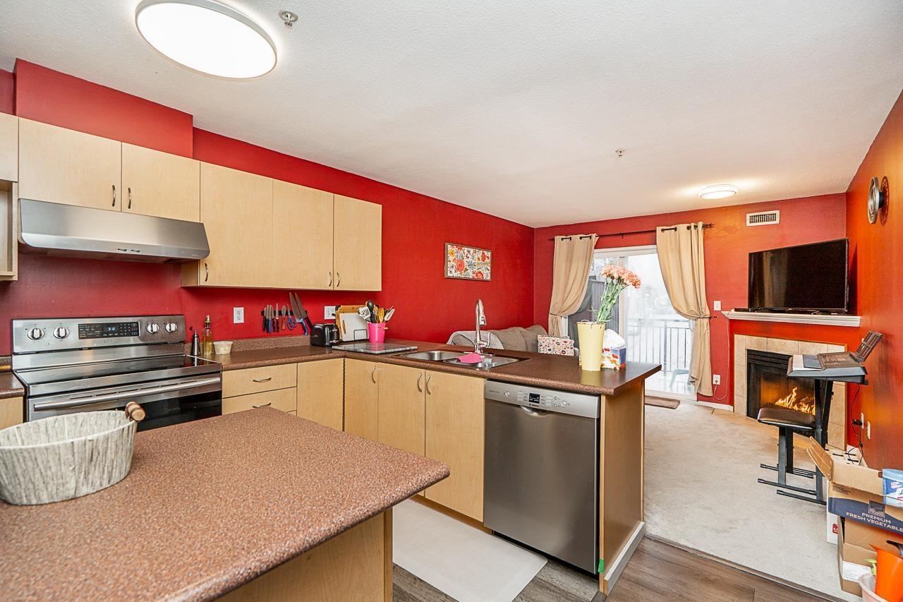4 8814 216 Street, Langley, BC - Indoor Photo Showing Kitchen