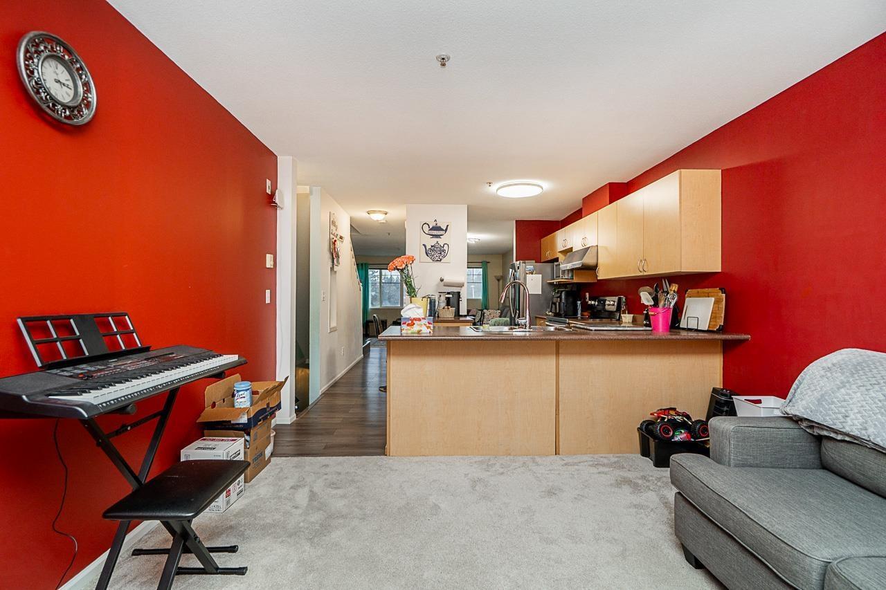 4 8814 216 Street, Langley, BC - Indoor