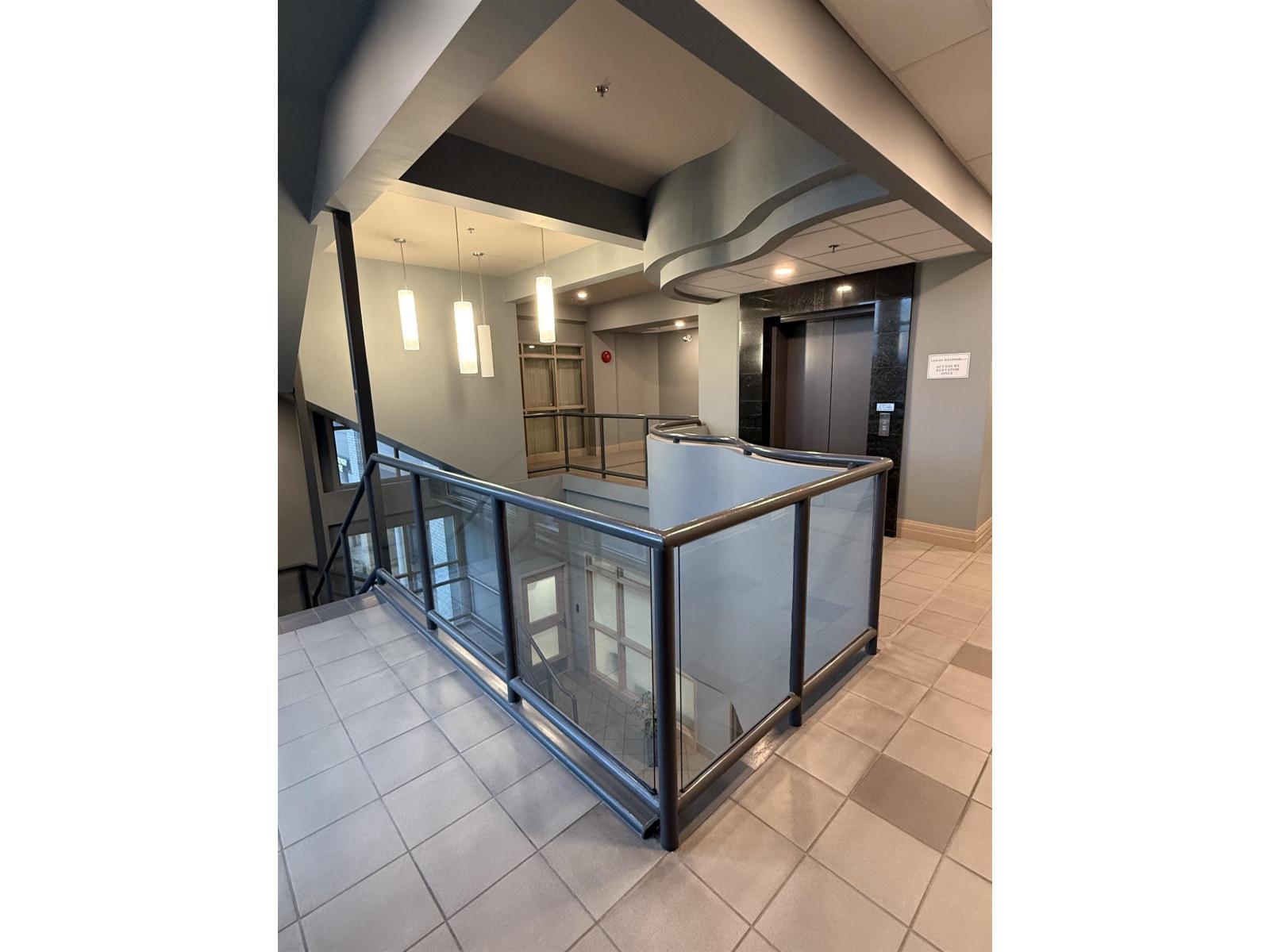 201 2692 Clearbrook Road, Abbotsford, BC