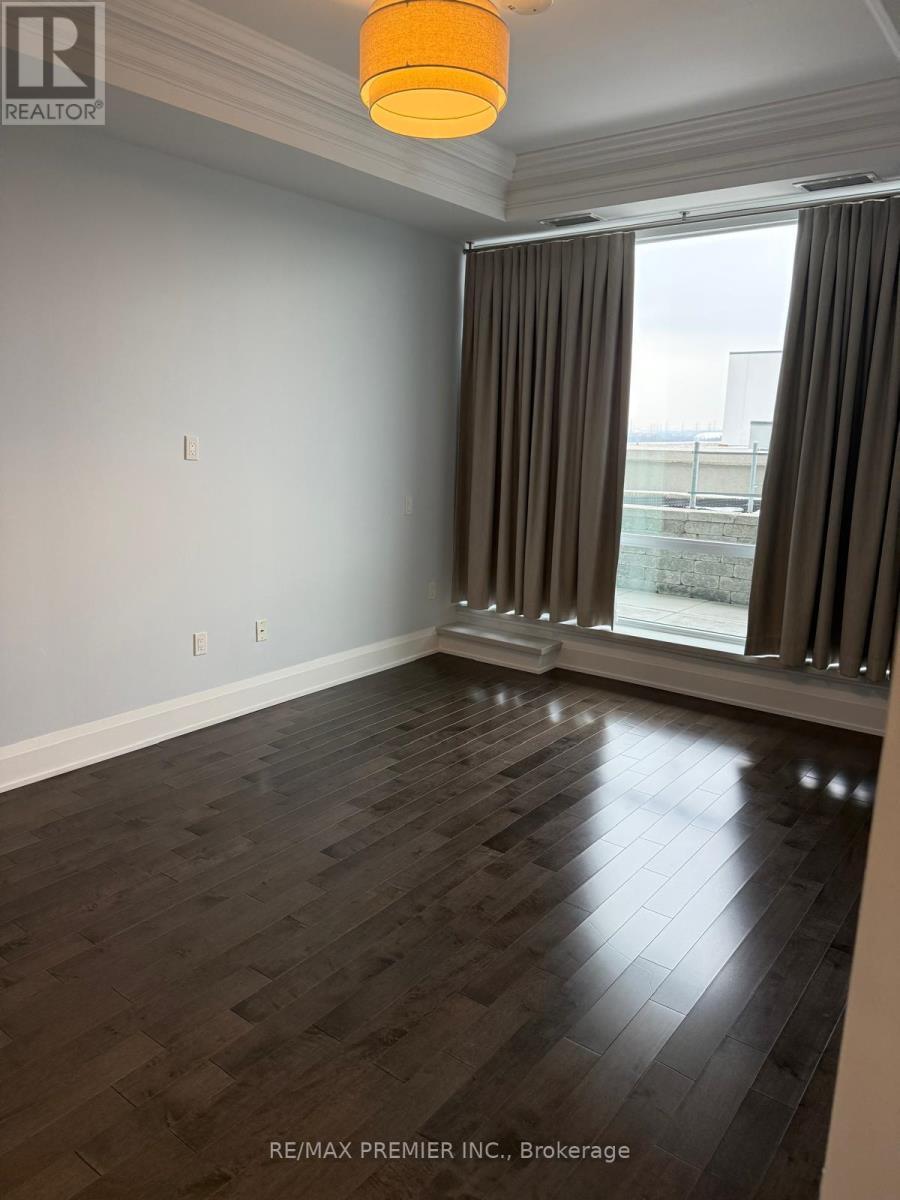 Ph 1005 - 4800 Hwy 7, Vaughan, ON - Indoor Photo Showing Other Room