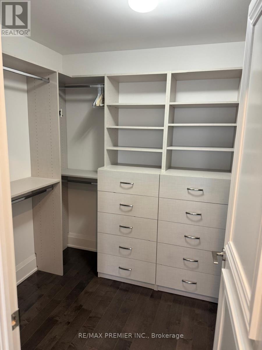 Ph 1005 - 4800 Hwy 7, Vaughan, ON - Indoor With Storage