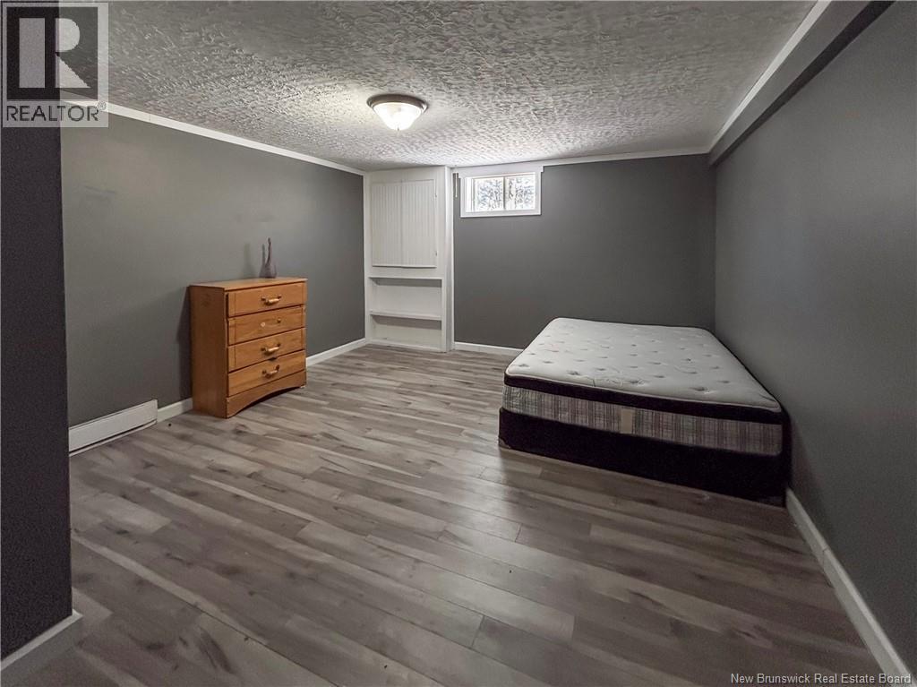 Basement NON-Conforming Bedroom - 5 Bartlett Avenue, Hampton, NB - Indoor