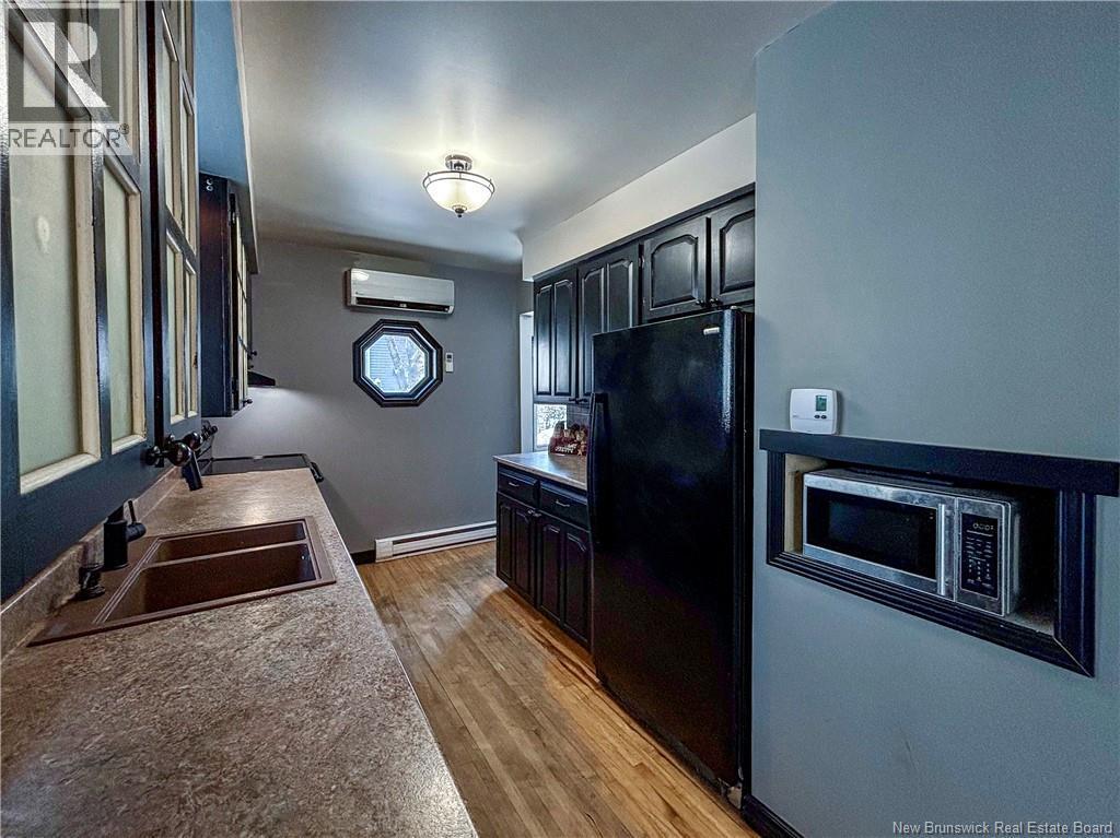 Main Floor kitchen - 5 Bartlett Avenue, Hampton, NB - Indoor Photo Showing Kitchen