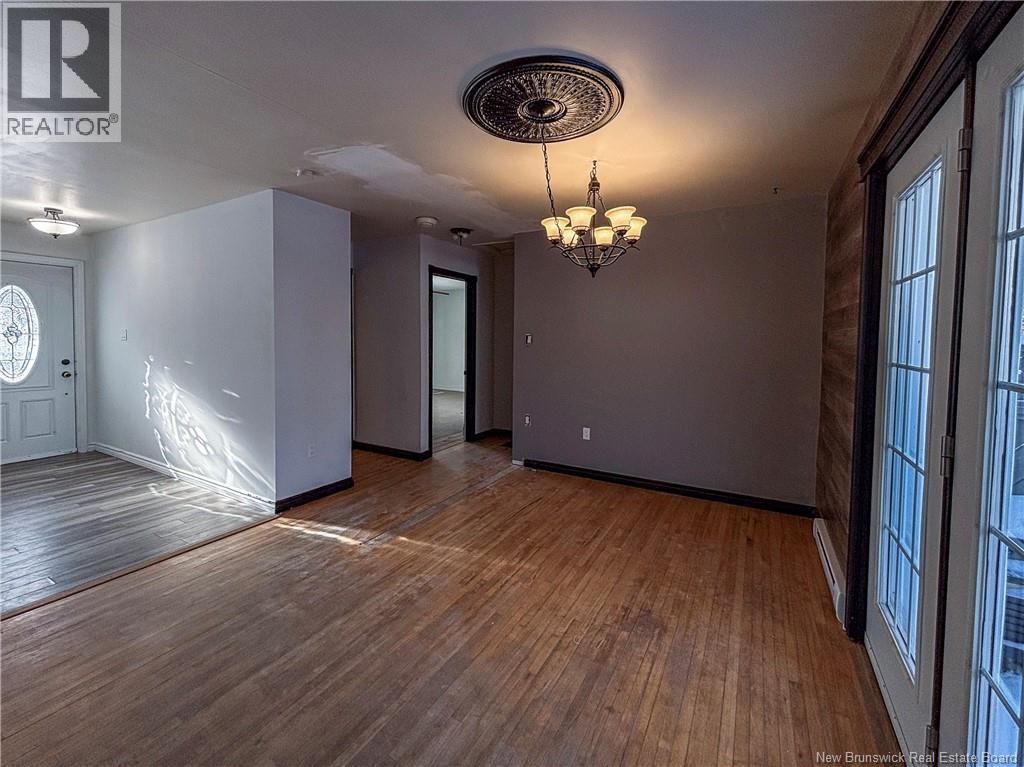 Main Floor Dining & Front Entry - 5 Bartlett Avenue, Hampton, NB - Indoor Photo Showing Other Room