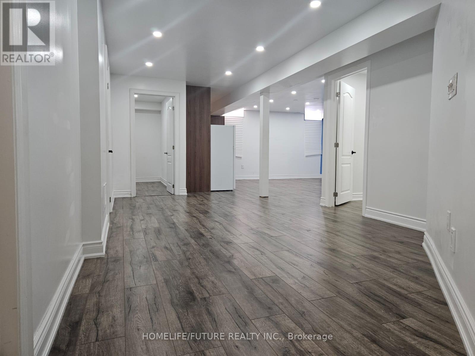 Bsmt - 26 Felix Close, Brampton, ON - Indoor Photo Showing Other Room