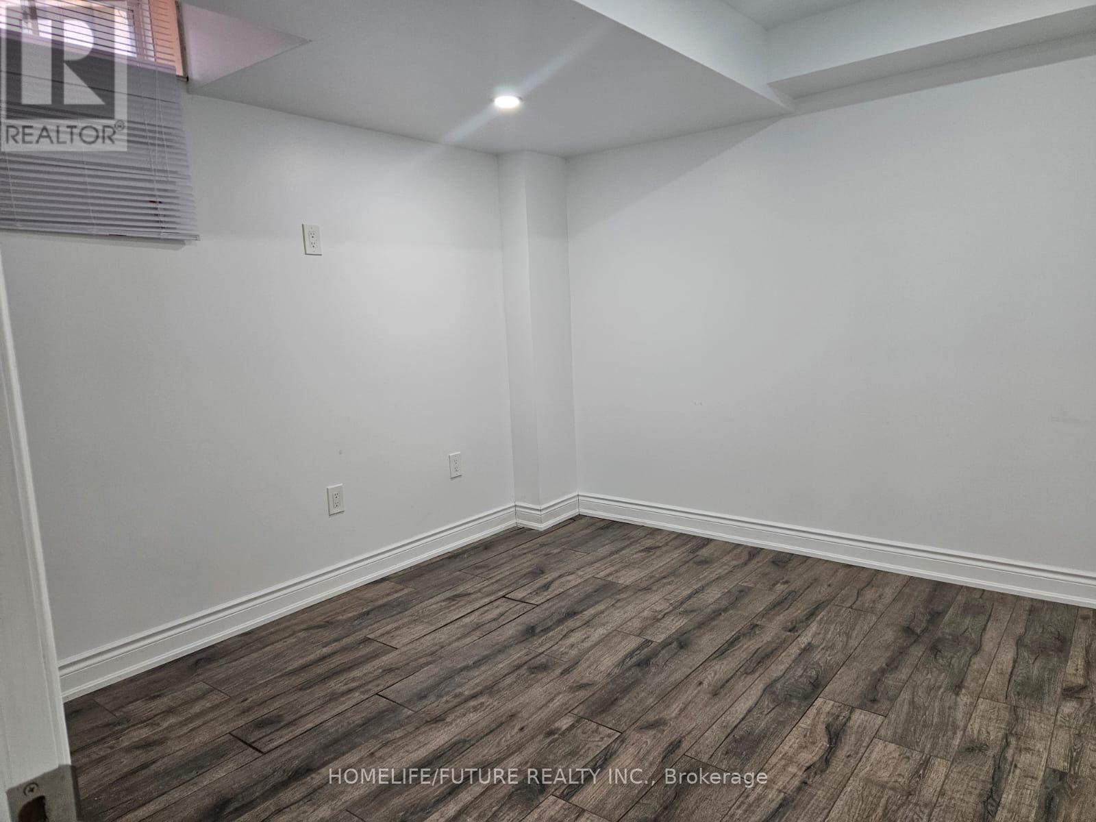 Bsmt - 26 Felix Close, Brampton, ON - Indoor Photo Showing Other Room