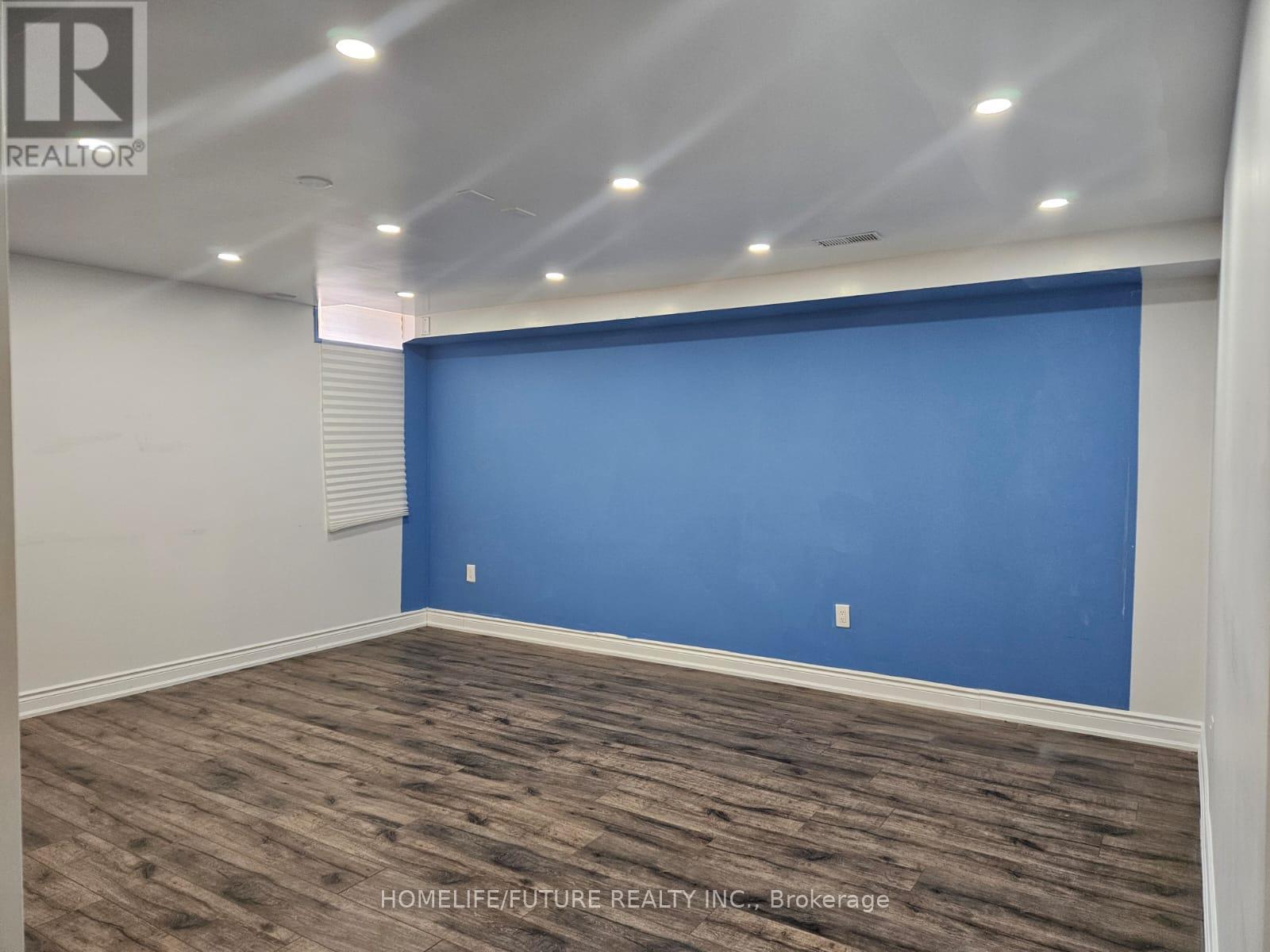 Bsmt - 26 Felix Close, Brampton, ON - Indoor Photo Showing Other Room