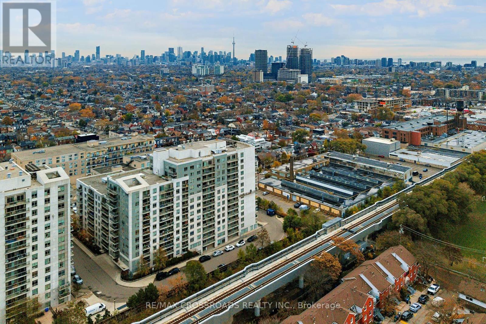 114 - 812 Lansdowne Avenue, Toronto, ON - Outdoor With View