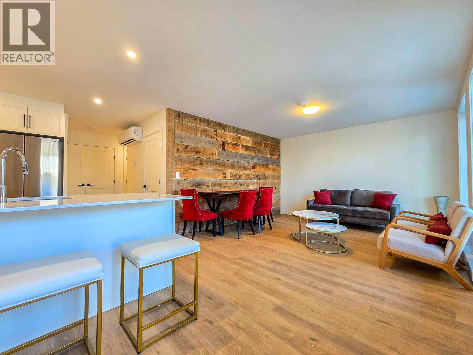 2098 Pine Tree Way Unit# 42, Invermere, BC - Indoor