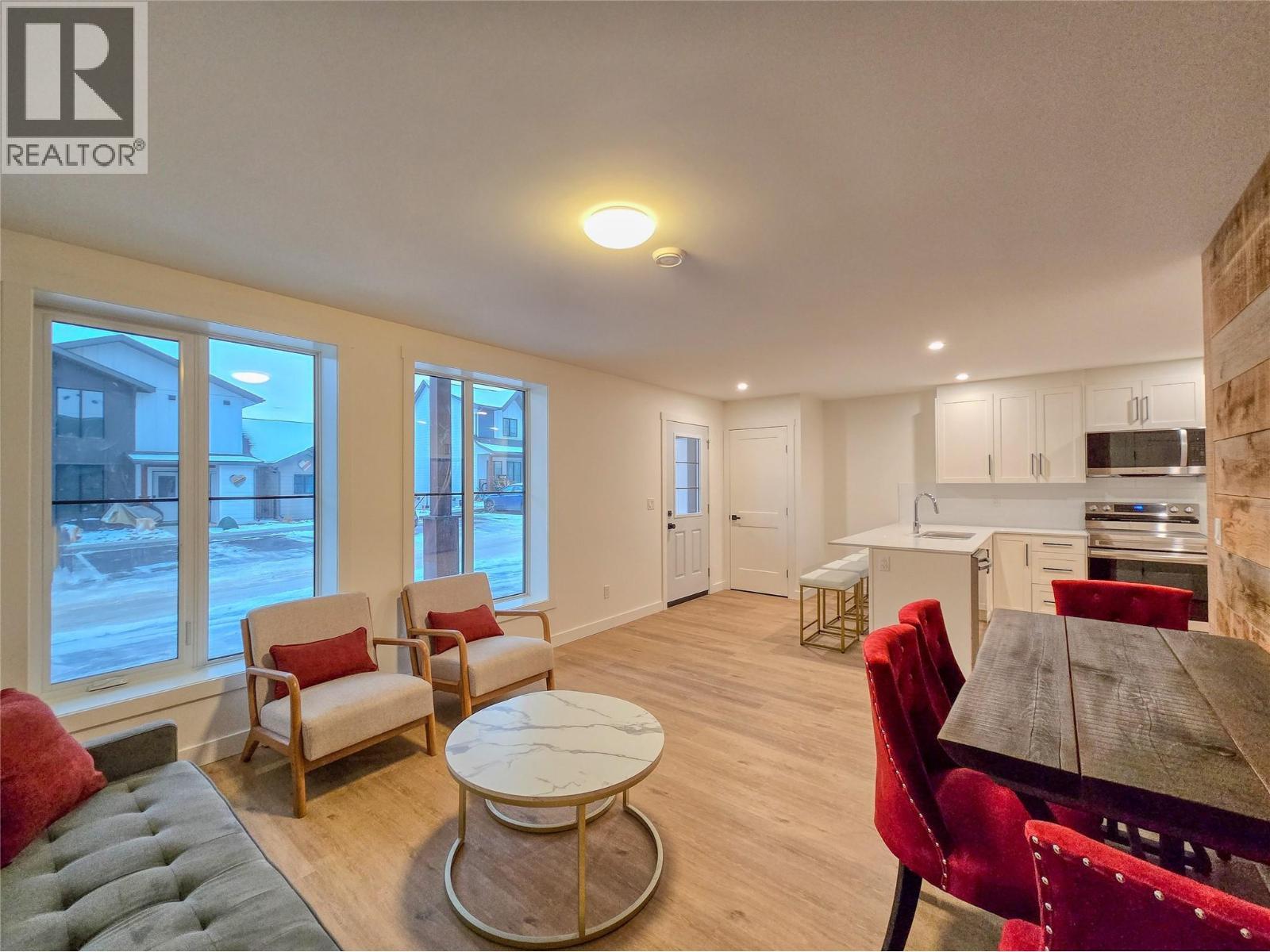 2098 Pine Tree Way Unit# 42, Invermere, BC - Indoor Photo Showing Other Room