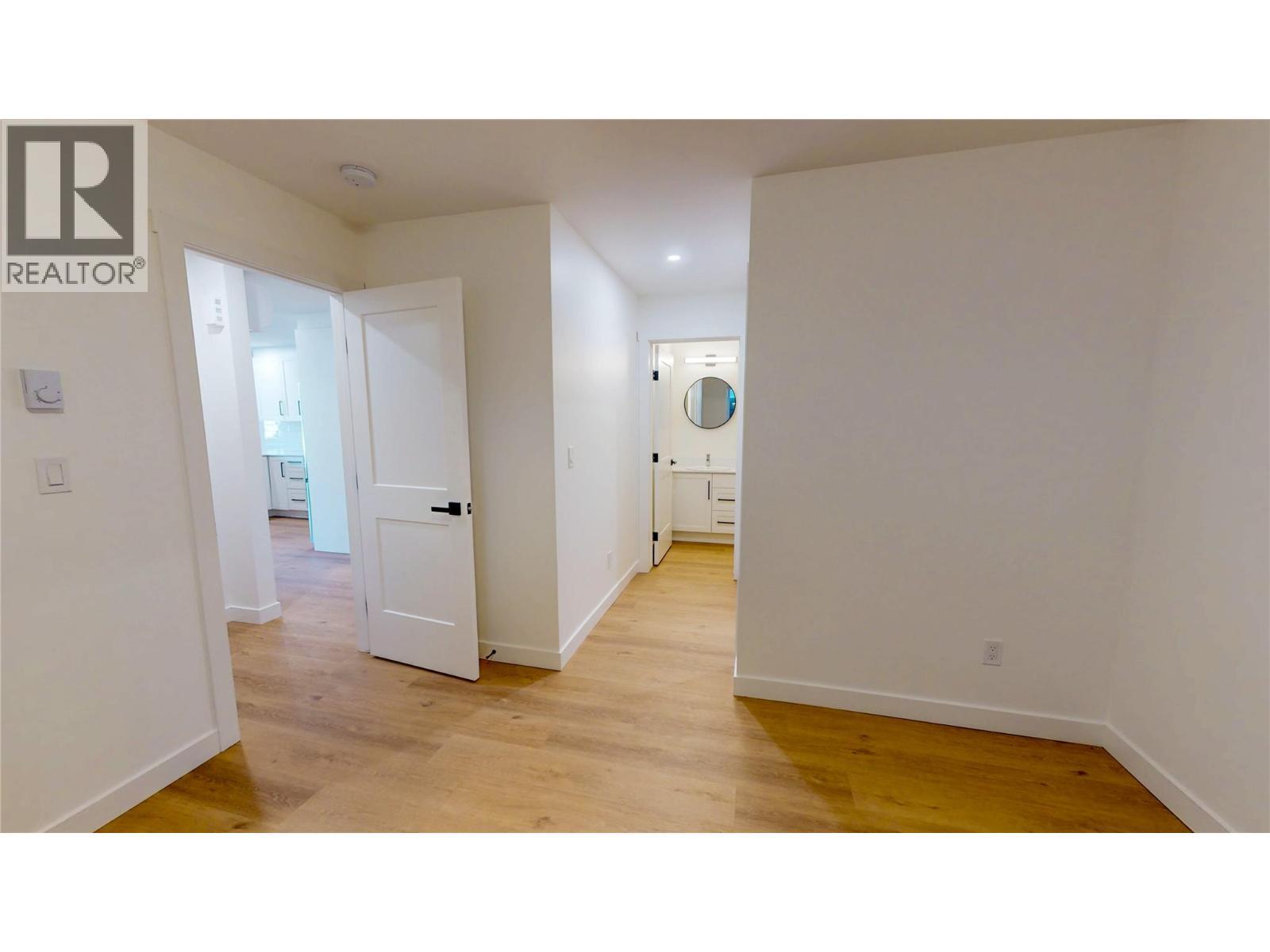 2098 Pine Tree Way Unit# 42, Invermere, BC - Indoor Photo Showing Other Room