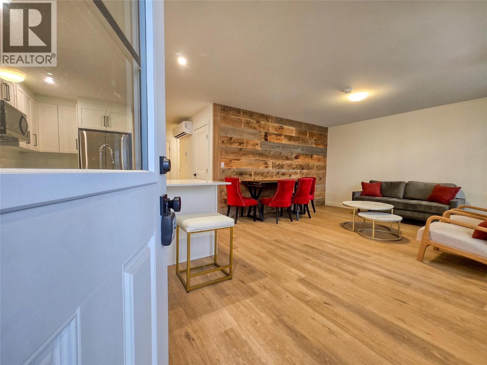 2098 Pine Tree Way Unit# 42, Invermere, BC - Indoor