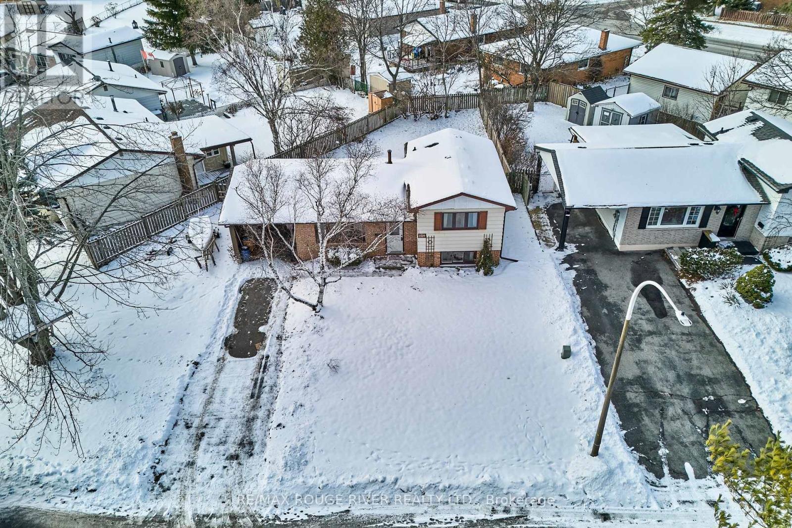 1719 Stewartcroft Crescent, Peterborough (Monaghan Ward 2), ON - Outdoor