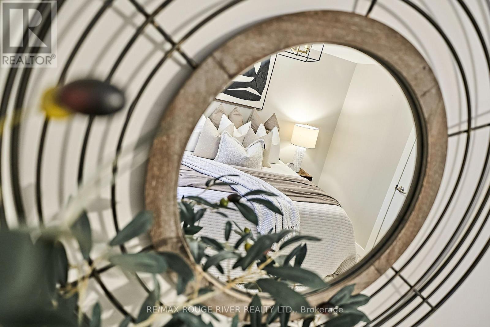 1719 Stewartcroft Crescent, Peterborough (Monaghan Ward 2), ON - Indoor