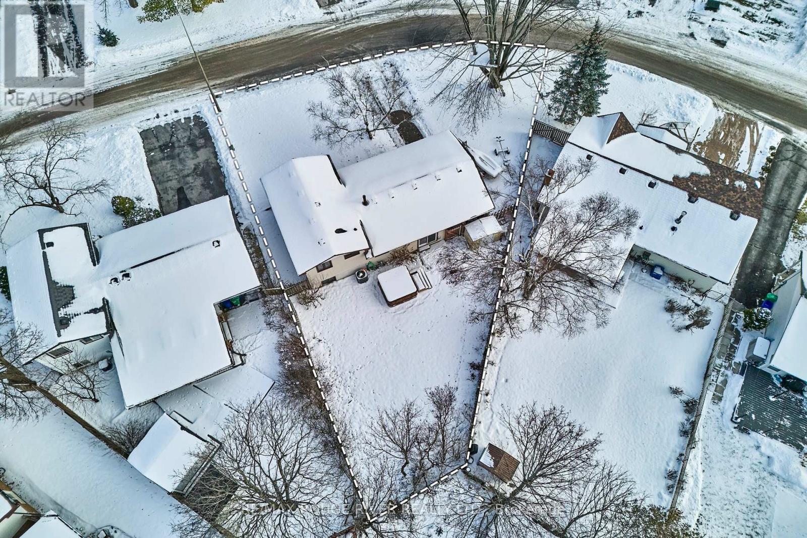 1719 Stewartcroft Crescent, Peterborough (Monaghan Ward 2), ON - Outdoor With View