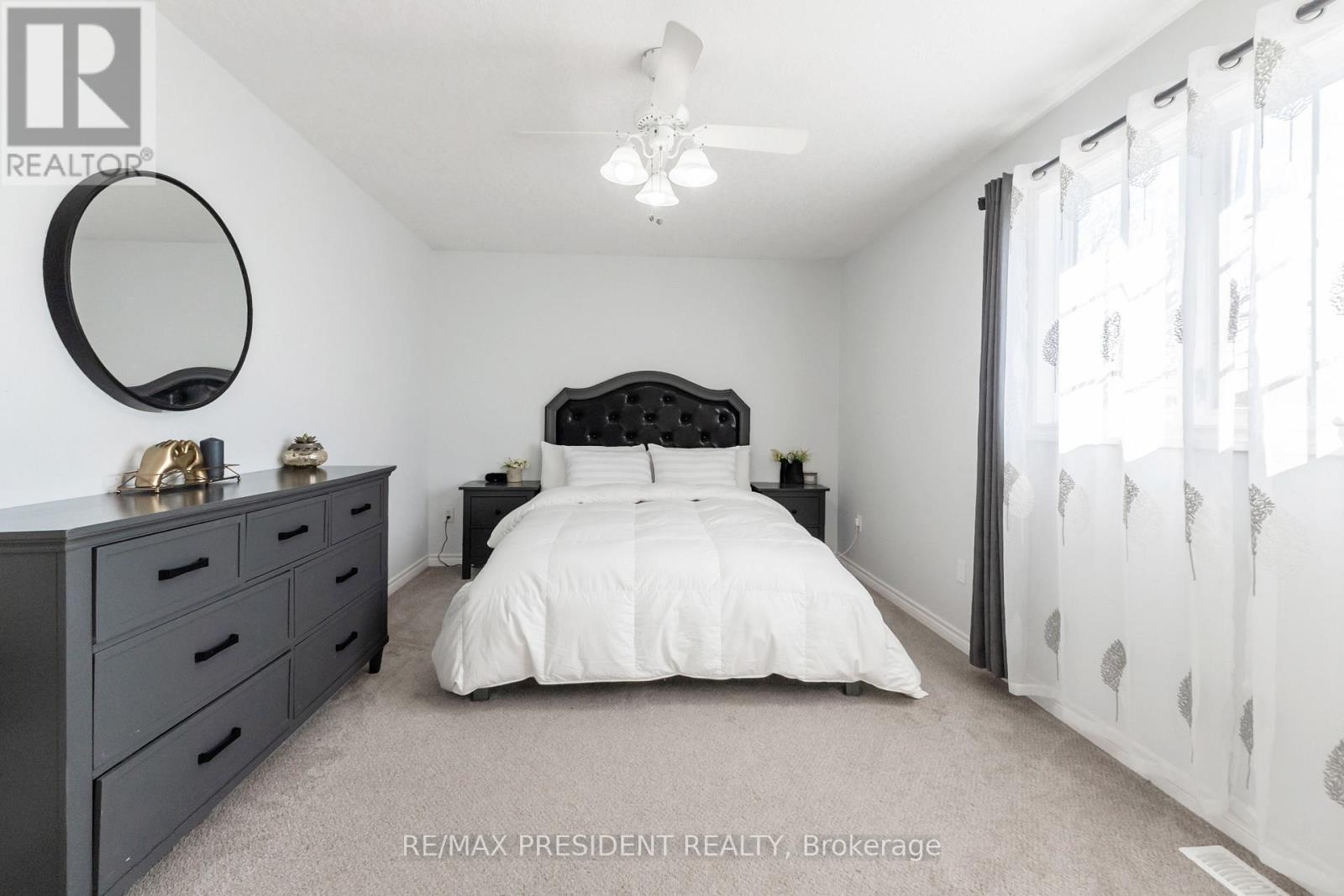 68 Wheatland Drive, Cambridge, ON - Indoor Photo Showing Bedroom